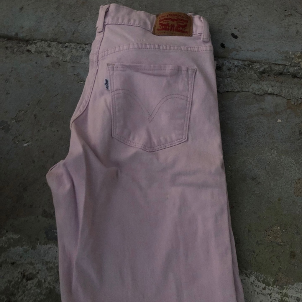 Levis Cropped